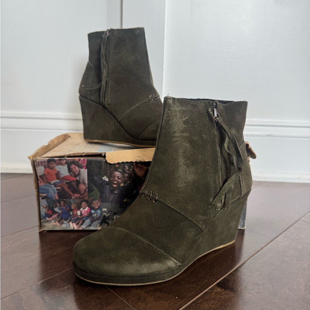 Toms Desert Wedge Olive Green Ankle Boots